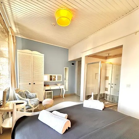 Hotel Leonidas