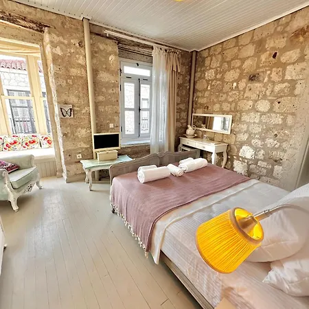 Hotel Leonidas Çeşme