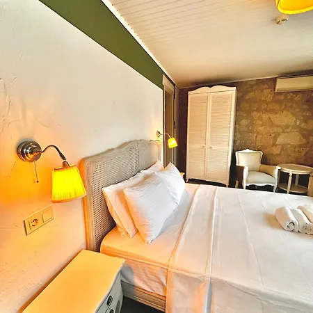 Hotel Leonidas Çeşme