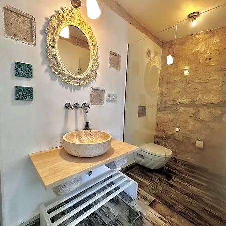 Hotel Leonidas Çeşme