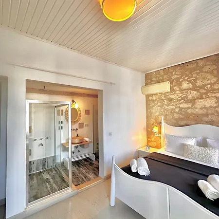 Leonidas Hotel Çeşme