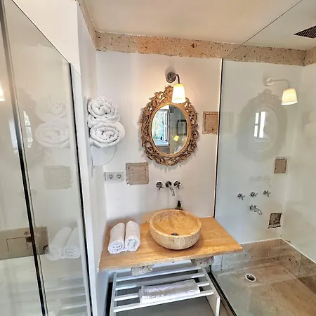 Leonidas Hotel Çeşme